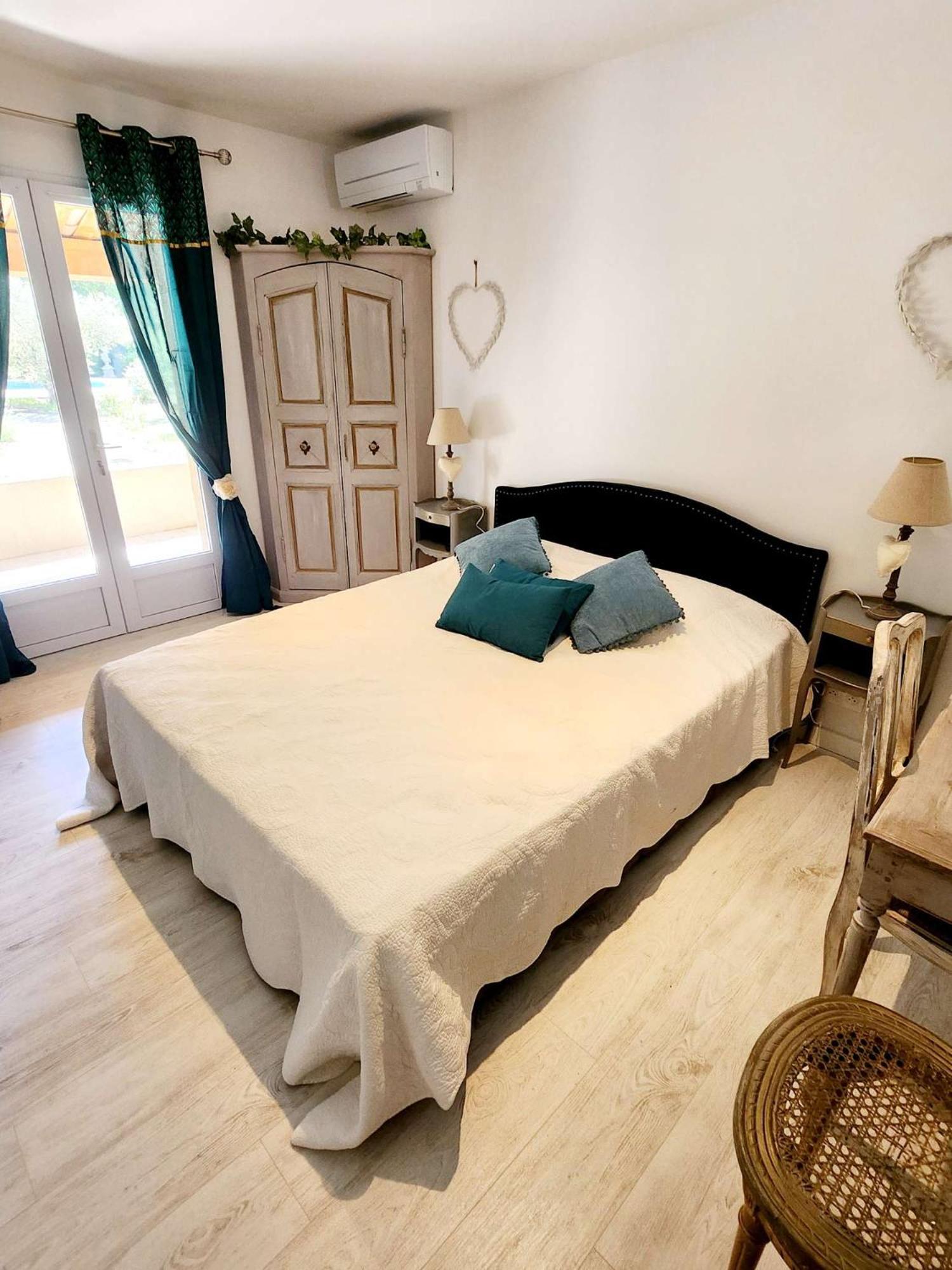Le Clos Renaissance Oppede Luaran gambar