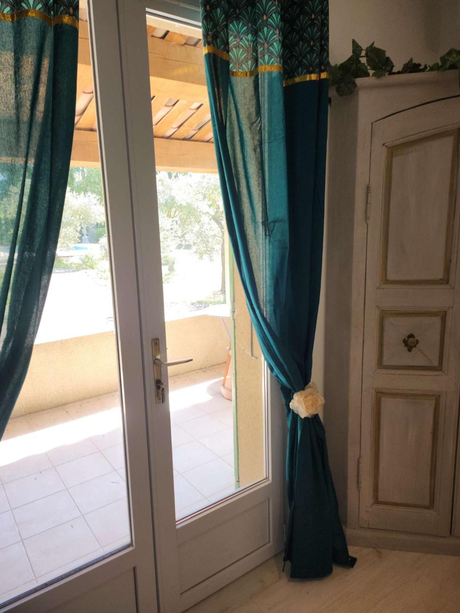 Le Clos Renaissance Oppede Luaran gambar